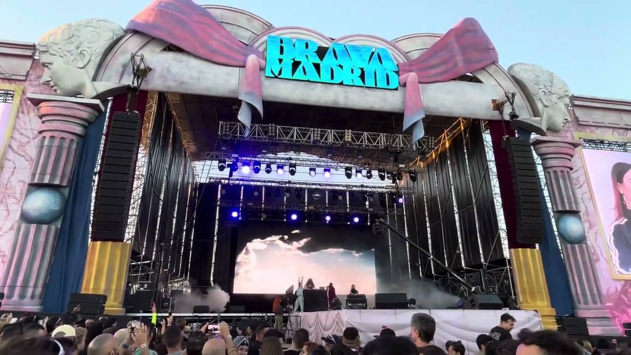 Lolahol first live debut at Brava Madrid Music Festival
