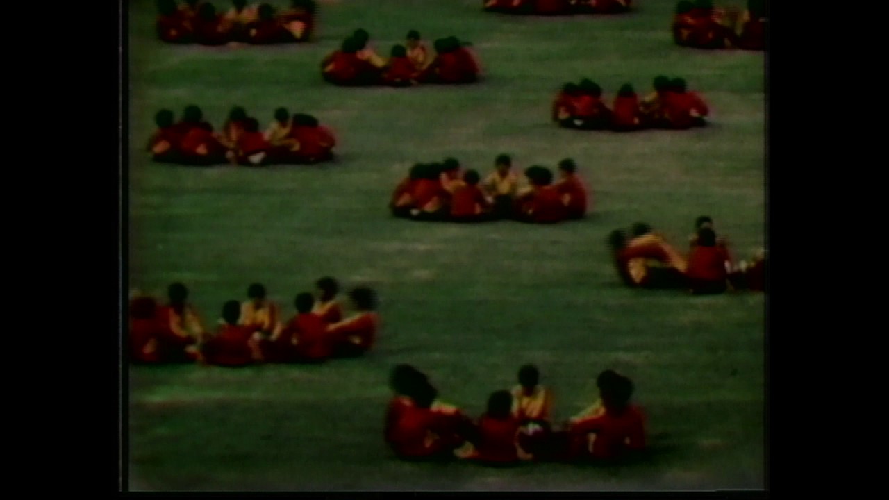 استاد خليفة الدولي 1976
