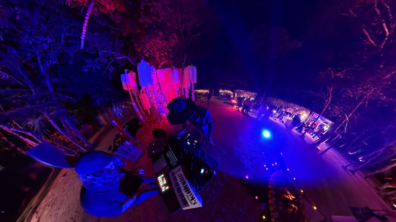 Mada.Mada & Grillô Live Set NyE Papaya Playa Proyect - 