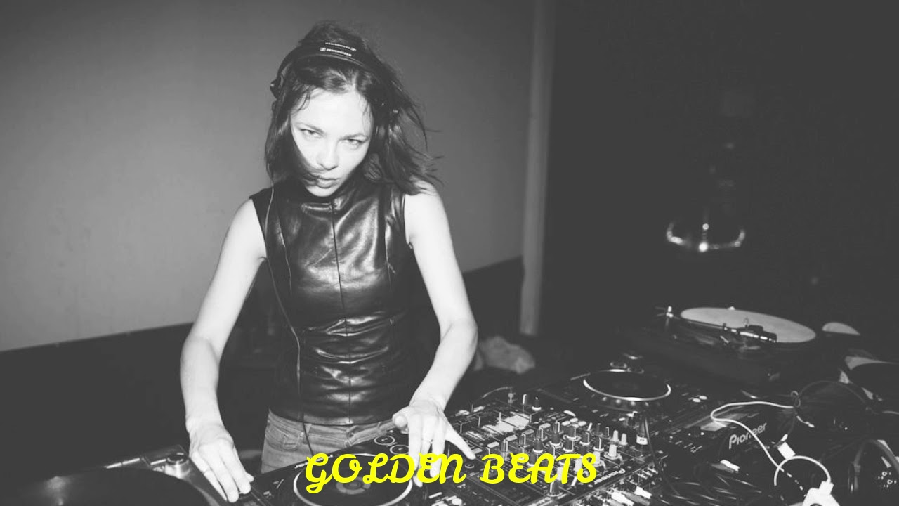 NINA KRAVIZ LIVE PLAY - CLIMAX (GOLDEN BEATS)