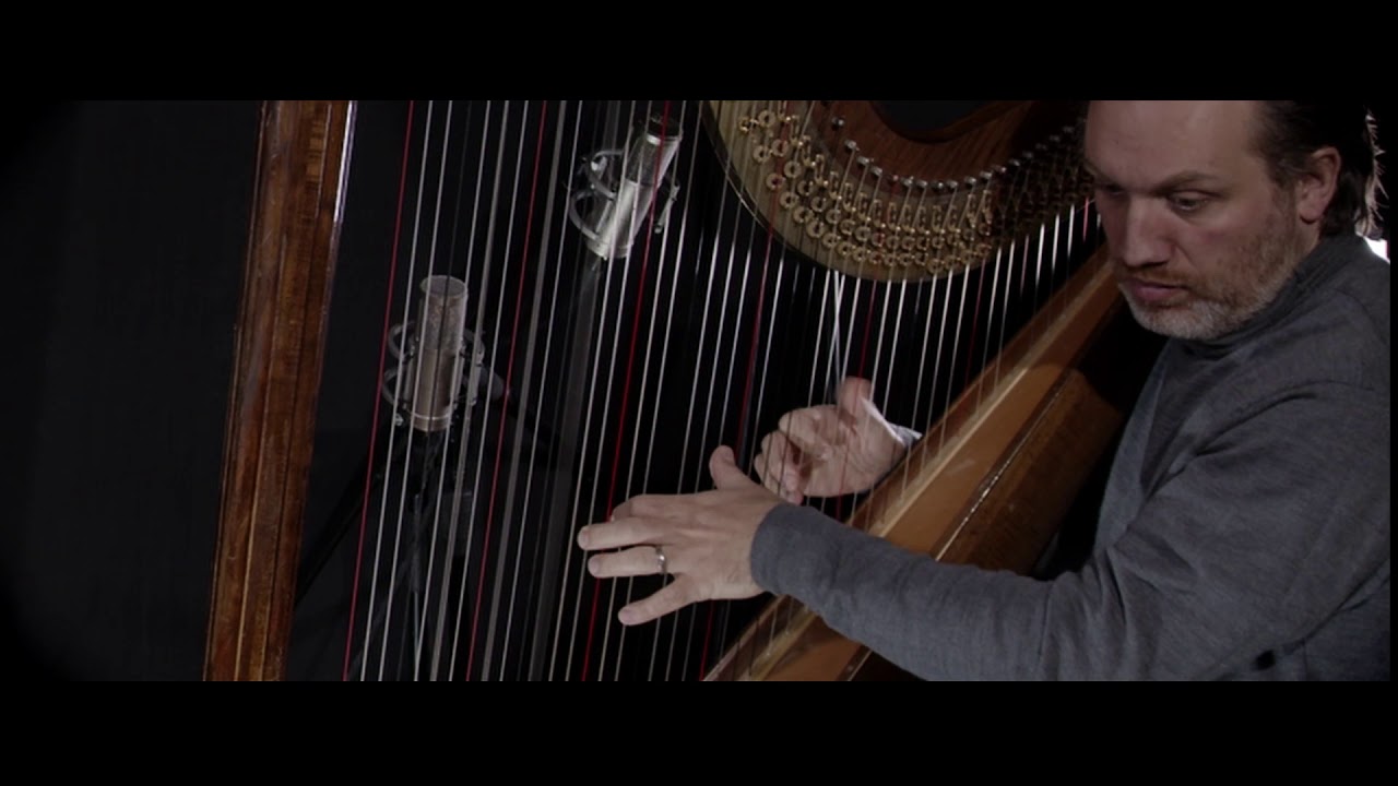 Day 71 : Women of Ireland - Mná na hÉireann / Seán Ó Riada // harp cover