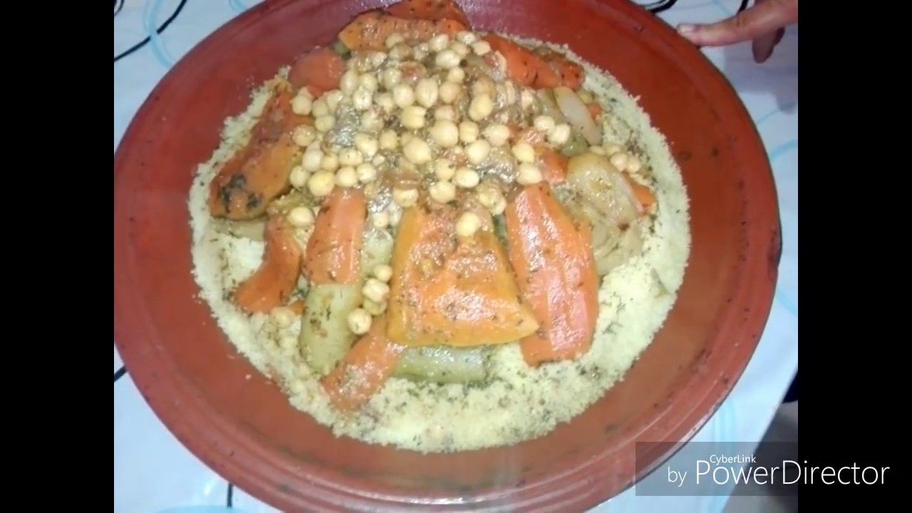 كسكس السميد بالدجاج لذيييييييييييييذ😛😛😛😛couscos au poulet
