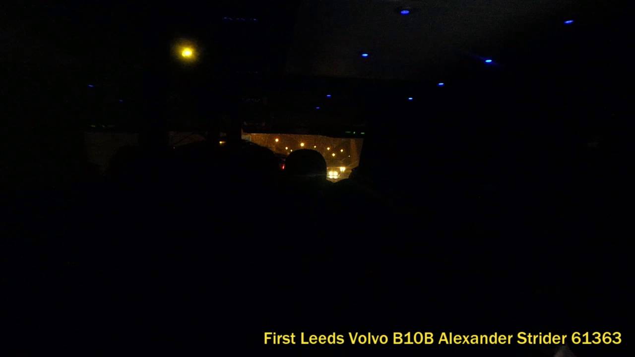 Service M12 Stagecoach Megabus VanHool Astromega 50237 (CN61 FAO)