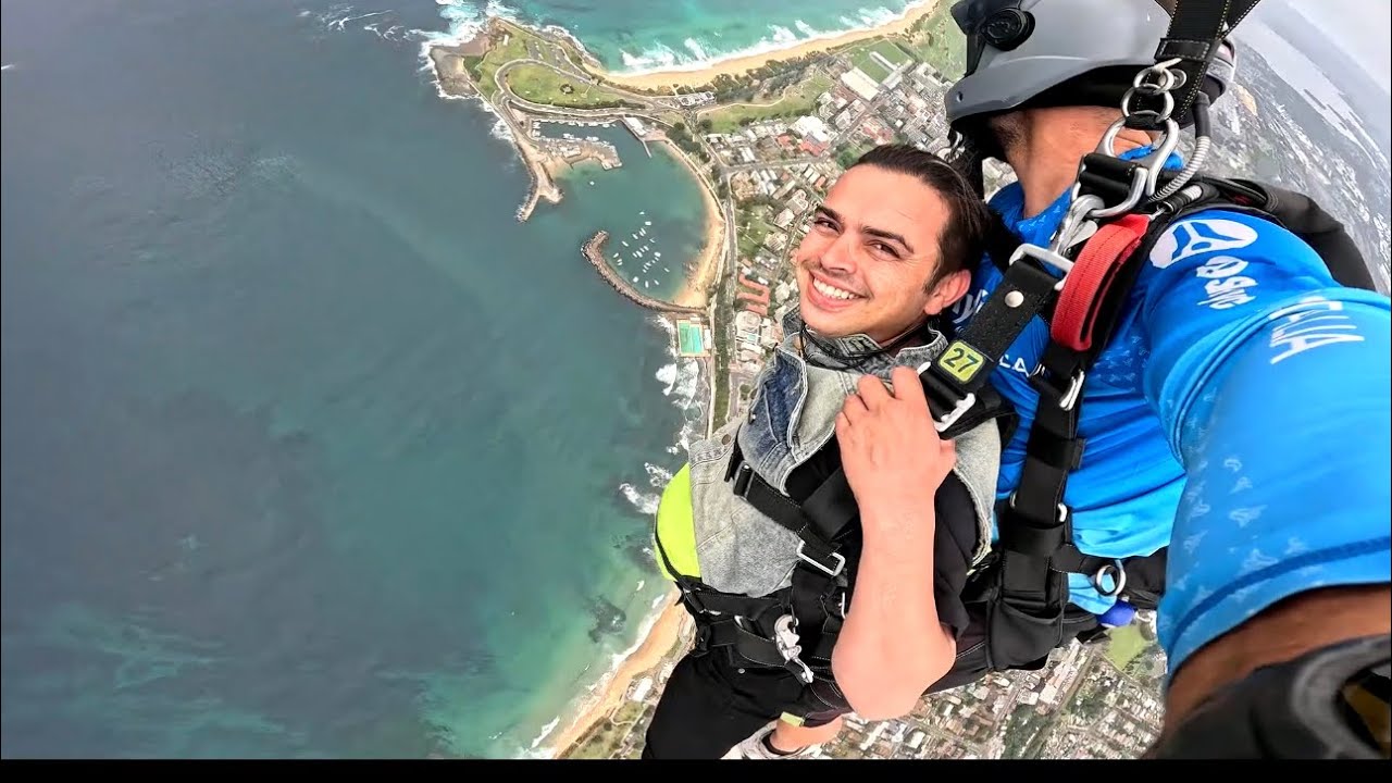 Santosh skydive Wollongong @15000ft