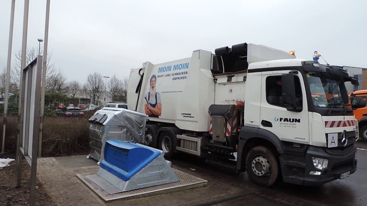 FAUN Seitenlader SIDEPRESS in Aktion im Werk in Osterholz-Scharmbeck