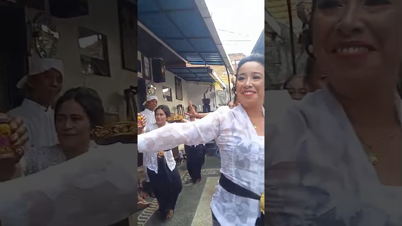 Ngayah Tari Pendet Pemendak @piodalan Ida Ratu Gede Dalem Segara Geni🙏