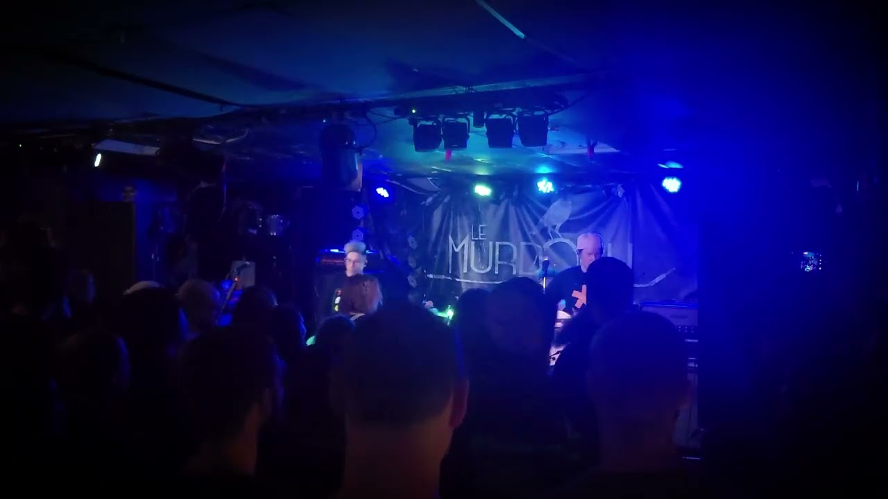 Blink 182 tribute band Drink 182 - All the small things live @ Le Murdoch, Sherbrooke, Qc Canada