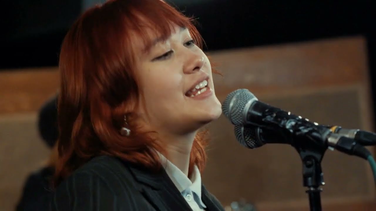 KMA Live on Tape: bridesgown - must be cool