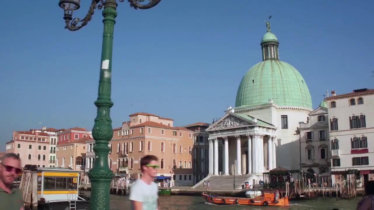 Venice Italy in Stunning 4K: A Visual Journey to Relaxing Music