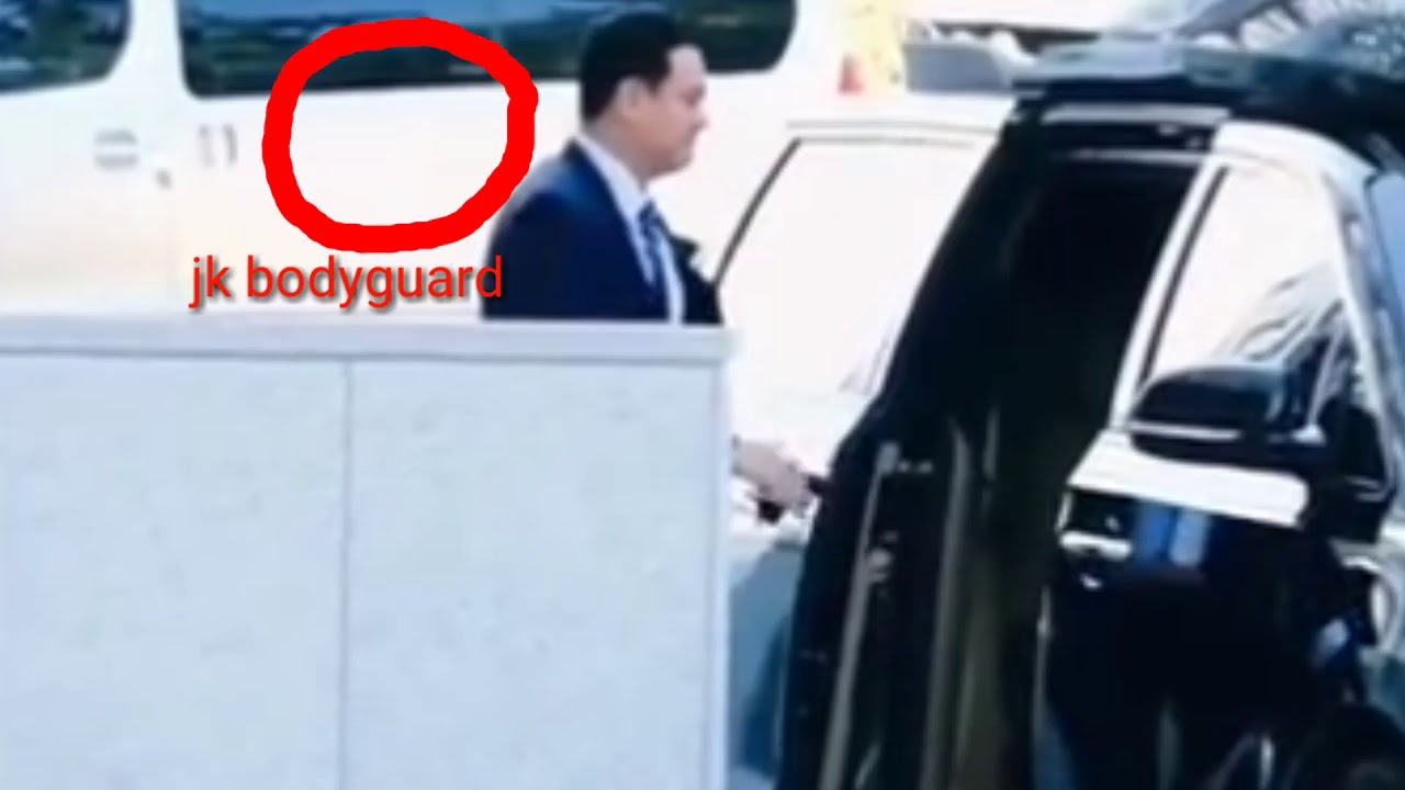 Blackpink lisa and bts jungkook haved the same bodyguard??