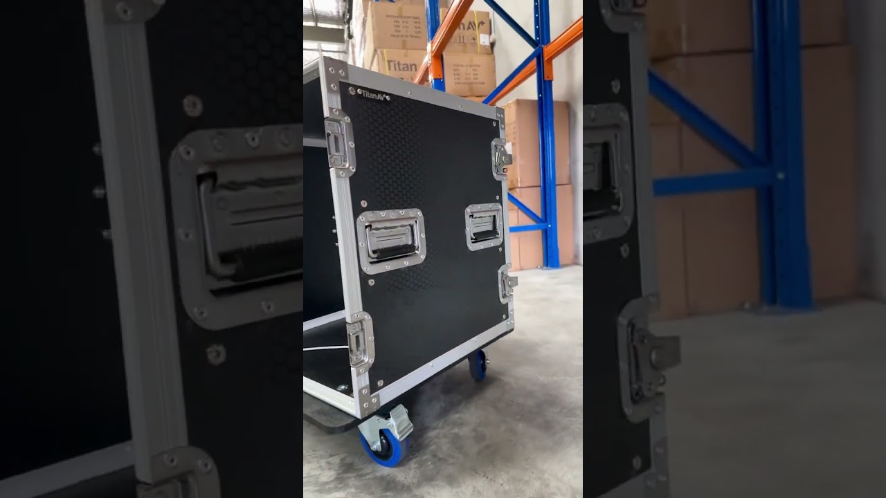 Titan AV 12RU Rack Case with Wheels
