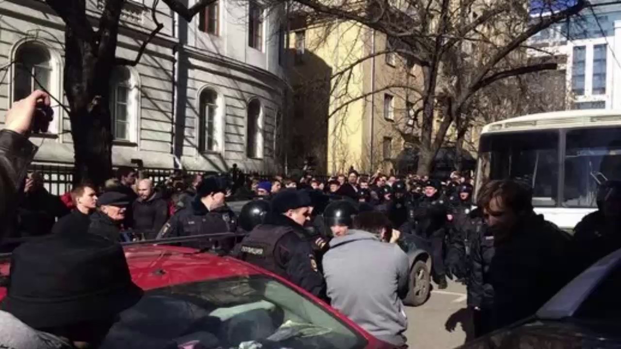 Wave of corruption protests sweeps Russia