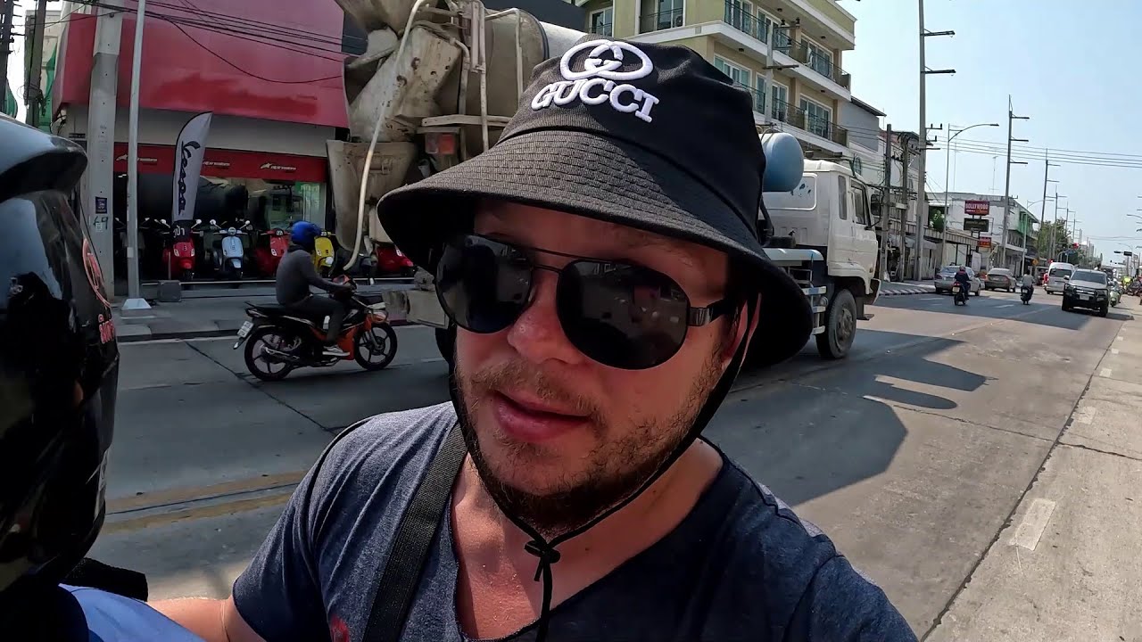 Rayongiin minibussia etsimässä, Pattaya - Thaimaa 🇹🇭