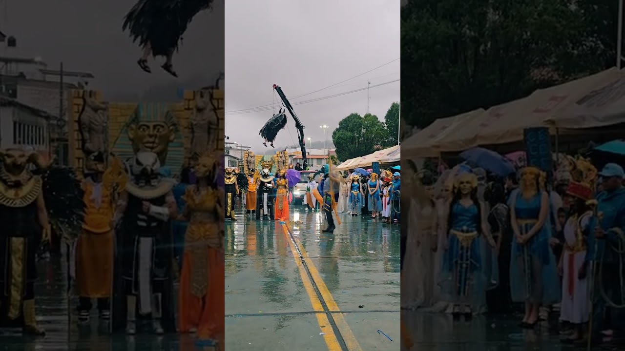 Carros alegoricos en el carnaval Huaracino 