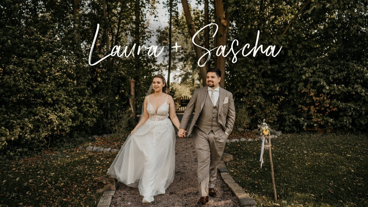 Beautiful autumn wedding in Germany - Laura & Sascha