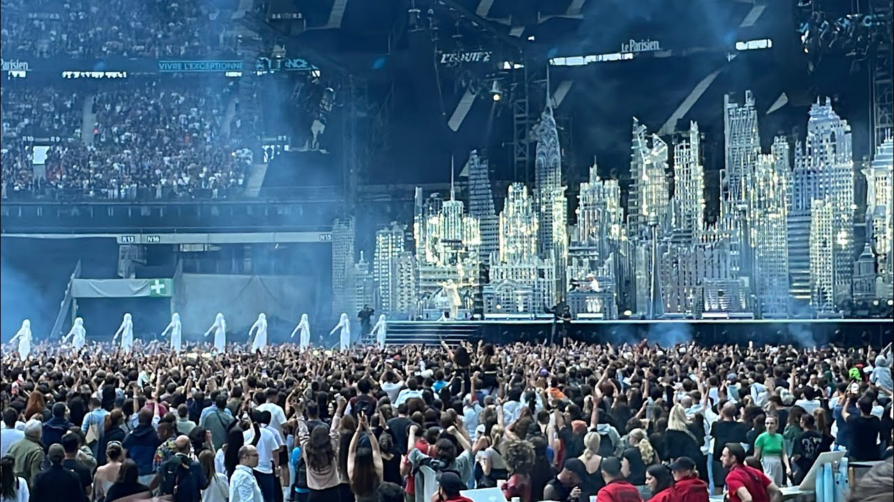 THE WEEKND - Intro Take My Breath Live After Hours Til Dawn Tour Paris 30.07.23
