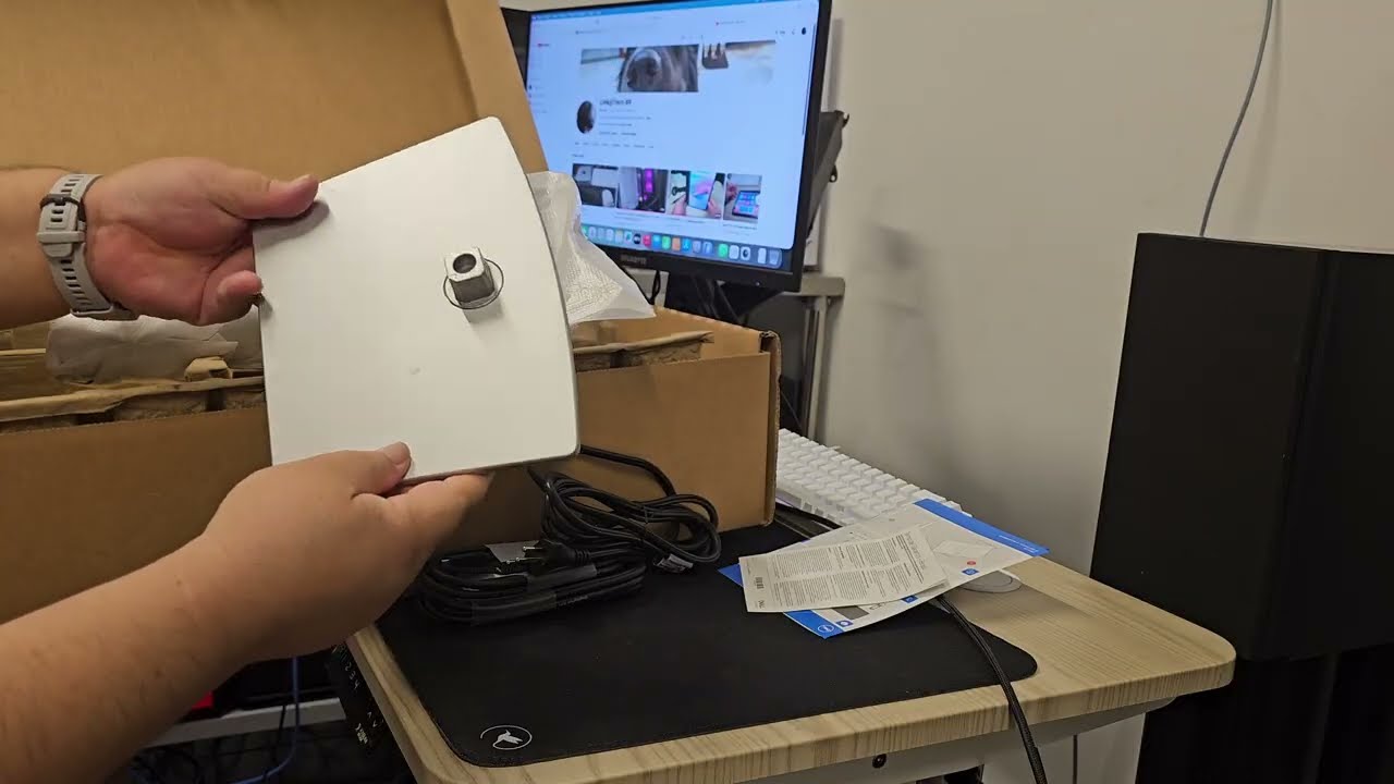 Dell P2425HE com HUB USB-C e Power Delivery até 90W - desembalagem e conexão inicial