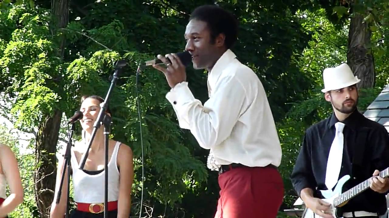 Aloe Blacc - I Need a Dollar - Live - Central Park Summerstage, New York City