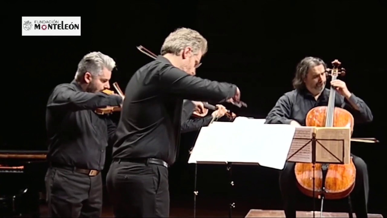 𝗤𝘂𝗮𝗿𝘁𝗲𝘁𝘁𝗼 𝗱𝗶 𝗖𝗿𝗲𝗺𝗼𝗻𝗮: “Crisantemi” G. Puccini