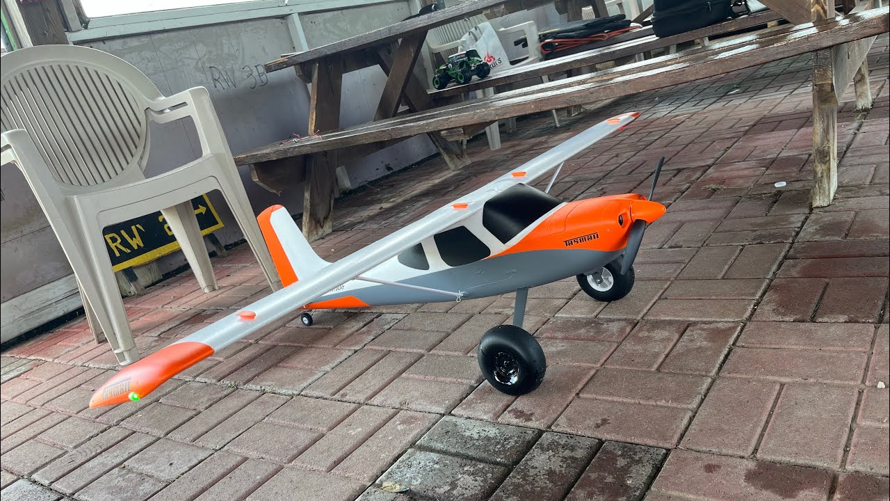 An absolute unit of a Plane. #Xfly Tasman 1.5 meter STOL trainer. My Biggest RC Plane