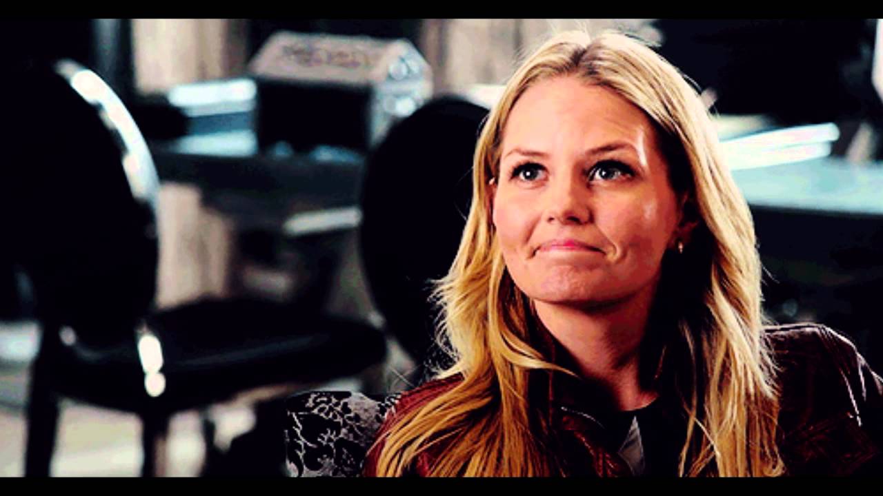 How to know if she is a lesbian {Swanqueen Version}