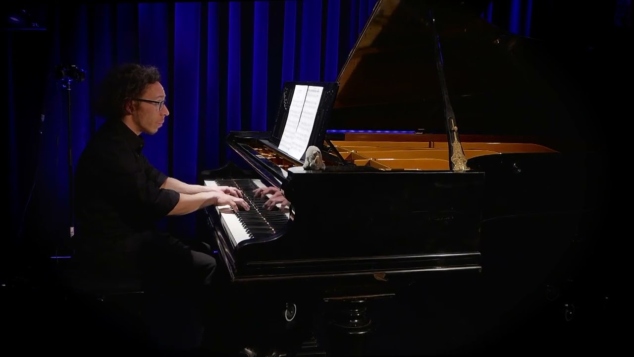 Frédéric Chopin - Mazurka Opus 24 Nr. 1 • Caspar Jörns