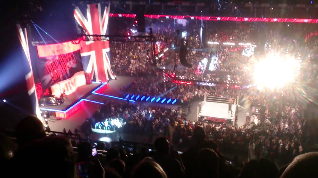 Bad News Barrett Entrance at London Raw