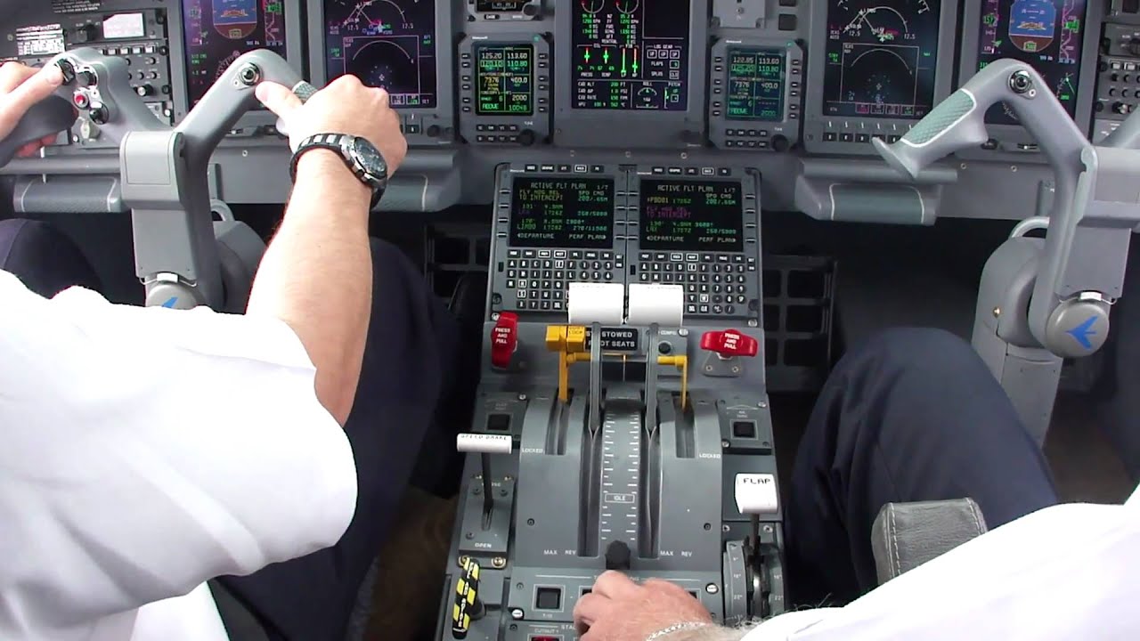 Embraer Legacy 650 Take-off from the cockpit with the MalibuWineGuy.com