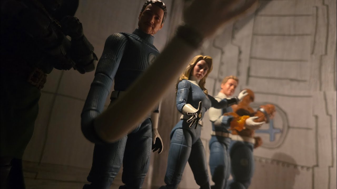 A FANTASTIC review of Marvel Legends Fantastic Four and retro Dr Doom
