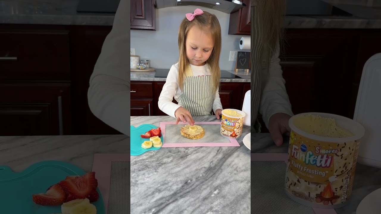 Delicious After School Snack. Rice Cake Treat. #afterschoolsnack #ricecake #kidfriendly #snacks
