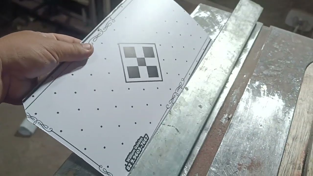 FICA PERFEITO: Como Colar Adesivo Vinil Em Fundo De Gaiola De Luxo