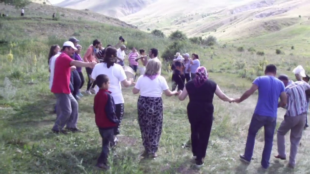 Sivas Divriği Avşarcık köyü şenlik 2012