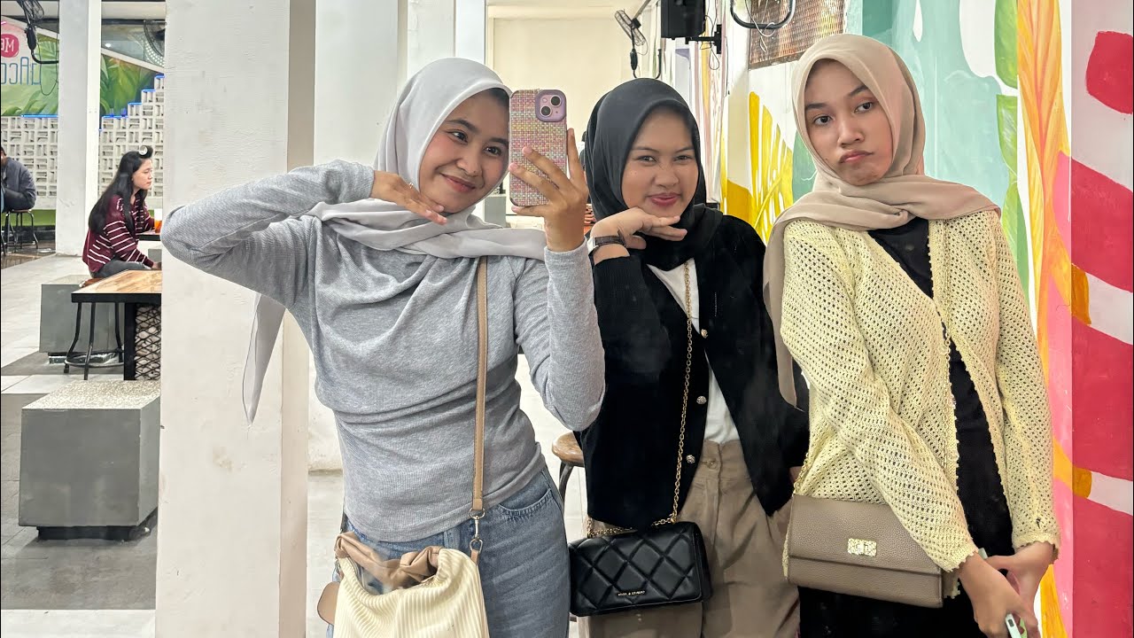 VLOG RANDOM WITH NINIS CANTIK