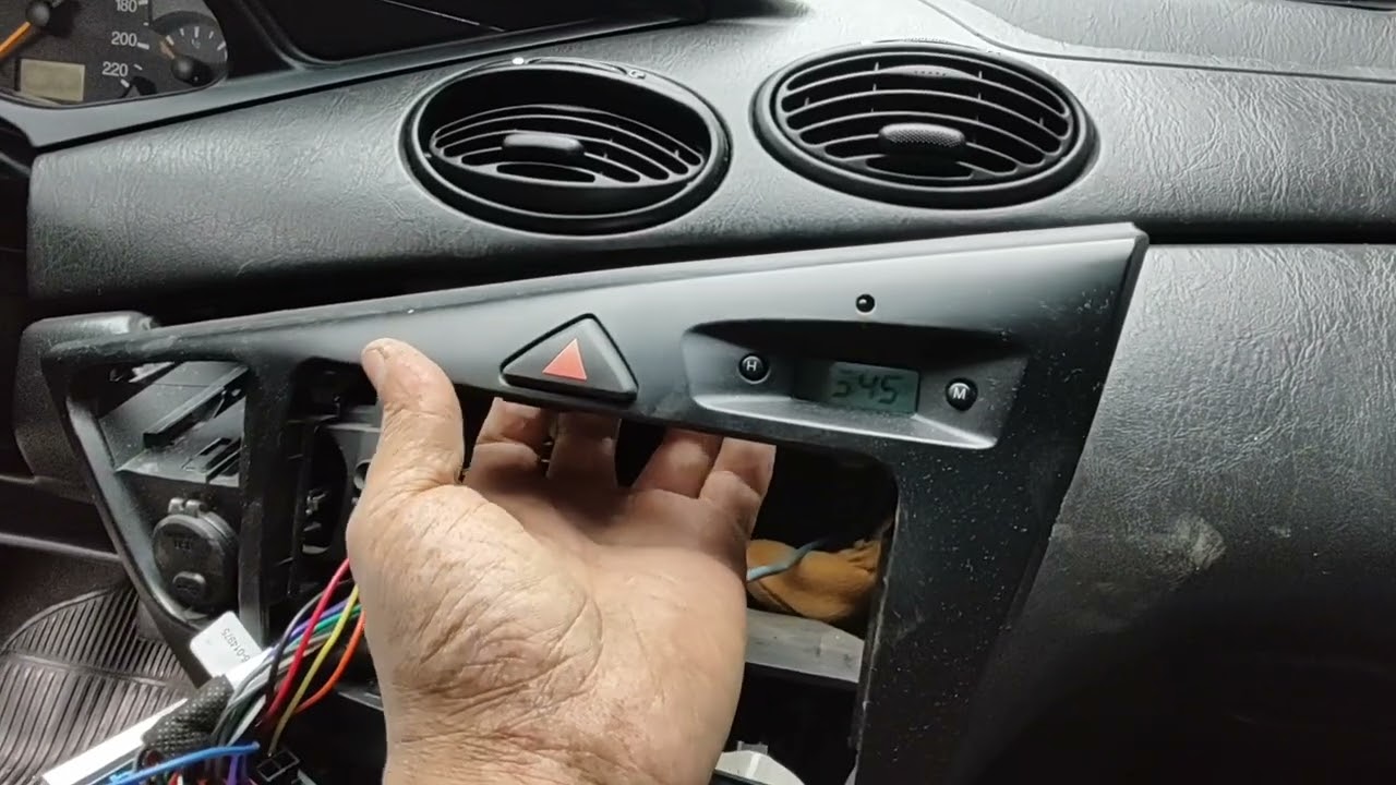 DEFEITO Botão  DE ALERTA FOCUS MK1 COMO RESOLVER