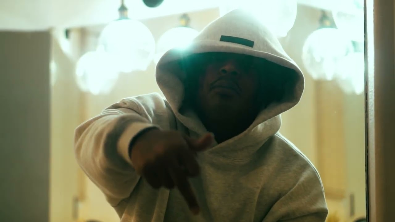 Mafia Moss - Inna Politics (Exclusive Video)