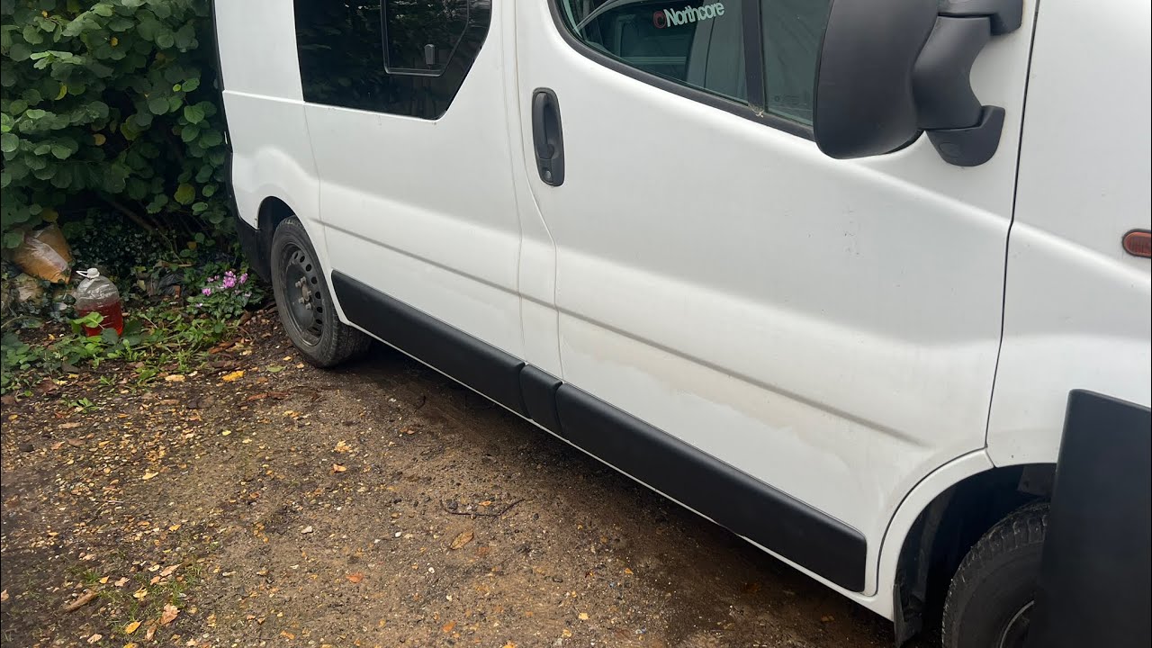Vauxhall Vivaro Side moulding removal and refurbishment
