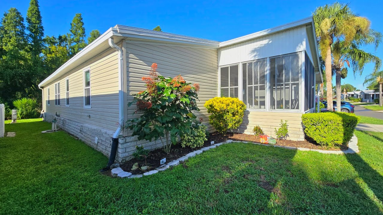 For Sale: 344 Lake Huron Dr, Mulberry Fl, 55 Plus, Lake Pointe Village, 3bed 2bath