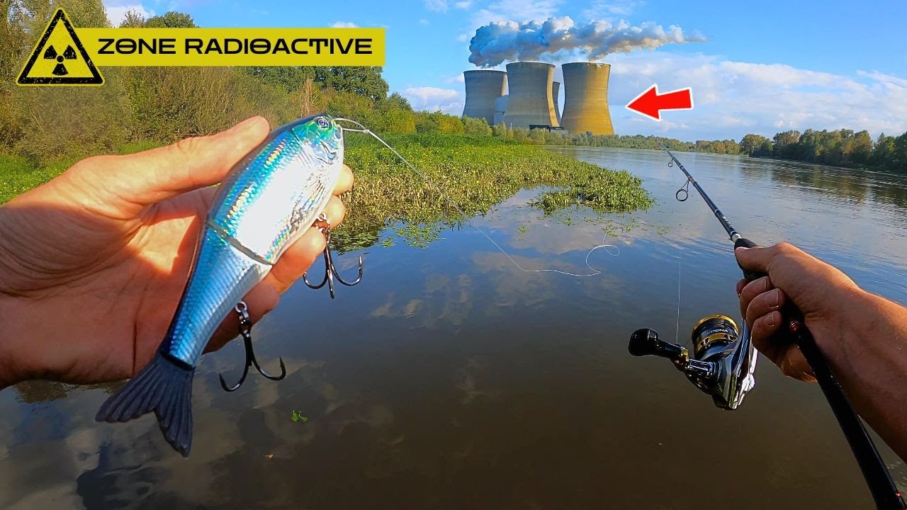 Je pêche des BROCHETS RADIOACTIFS au pied de cette Centrale Nucléaire !