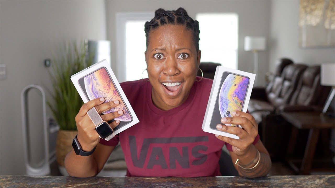 Unboxing iPhone Xs + Apple Watch Series 4!