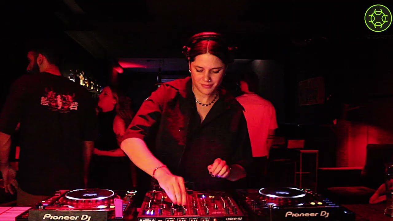 ⁠Lucila -  house & groove techno Un1onTechno x Tcq