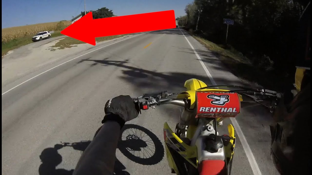 Motocross VS Police