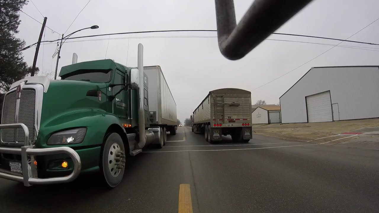 UPTOWN TRAFFIC IN S.IA     TUESDAY  1-6-26. PART 1 OF 3