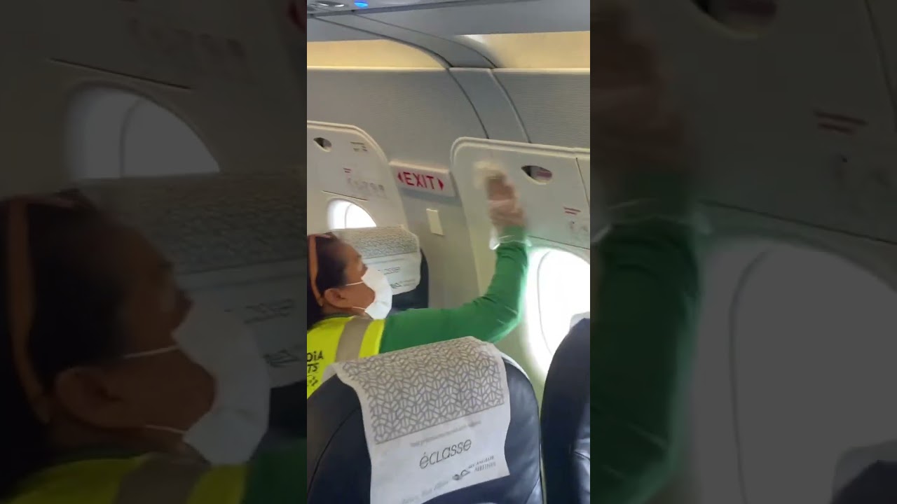 Interior cleaning on the aircraft #aviation #airline #airport #planespotting