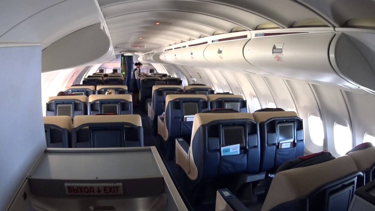 B747-400 cabin view in flight Transaero Vnukovo - Salzburg