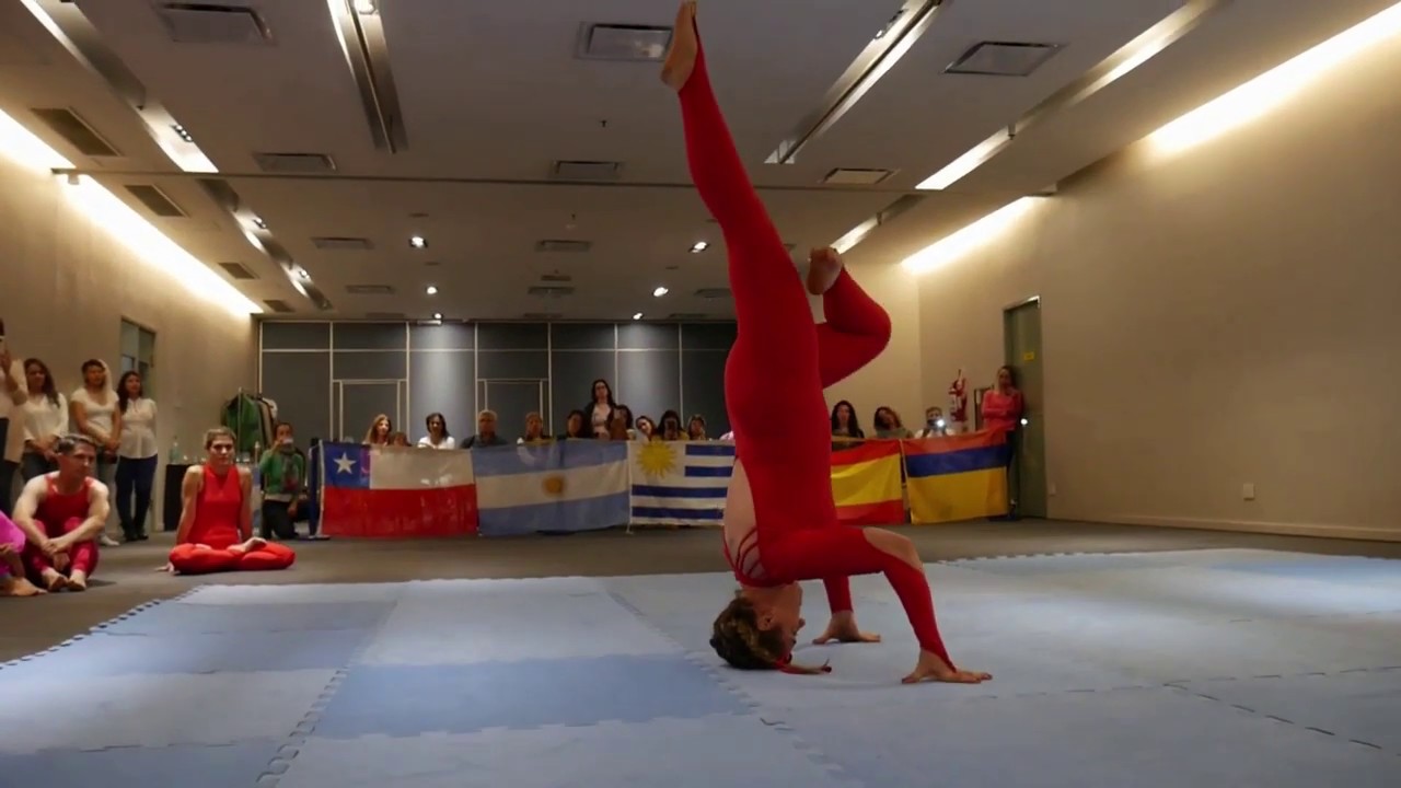 Yoga Artístico Individual Alejandra Marcer