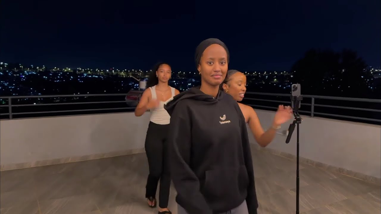 VLOG And Q&A : Miss Ishimwe Naomie And Mackenzies Tubaha Show🥳Before to Go Chateu De Marara ..