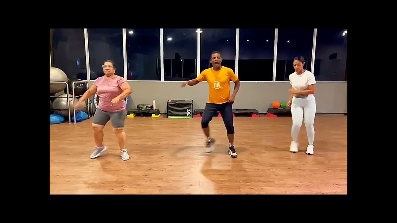 Gimnasia aeróbica musicalizada nivel Intermedio  coreografía - by (Julio Cabrera ) 