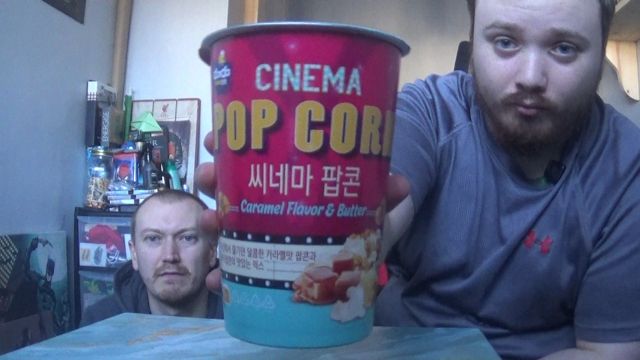 Irish Brothers Try Asian Candy!