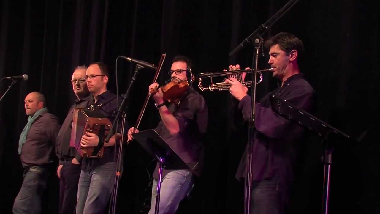 Traines Meuriennes Orchestra - Fest noz Yaouank 2013 - Rond de Saint-Vincent