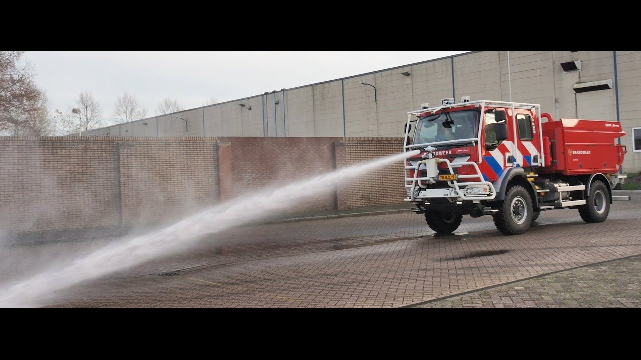 Nieuwe brandweervoertuigen voor Veiligheidsregio Fryslan 2024